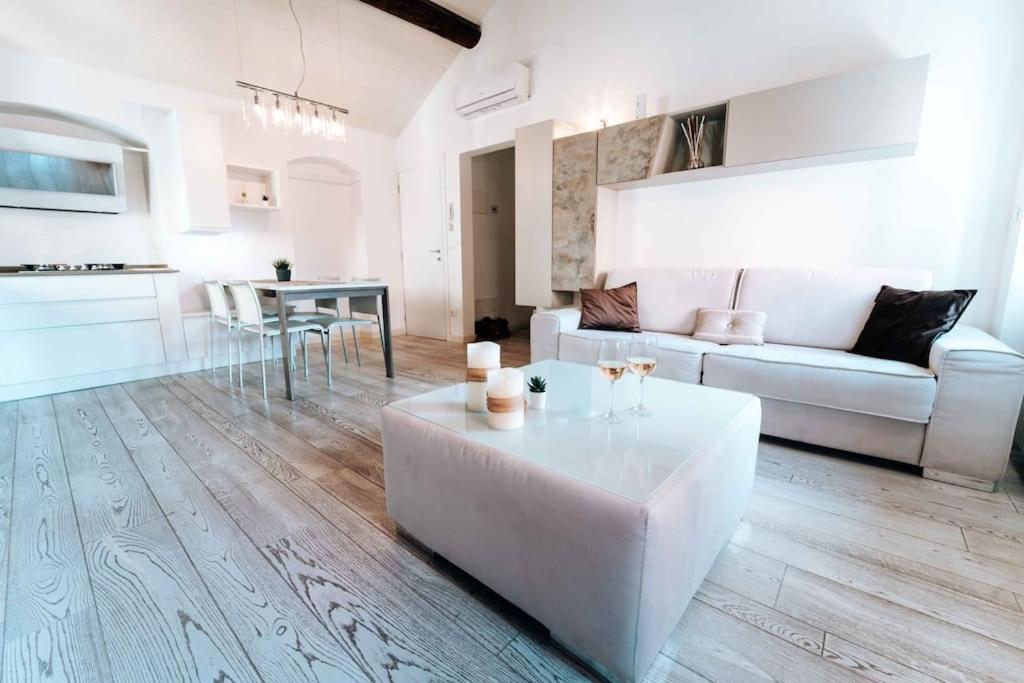 Apartmán Loft Cavour - Teatro Ariston Sanremo Exteriér fotografie
